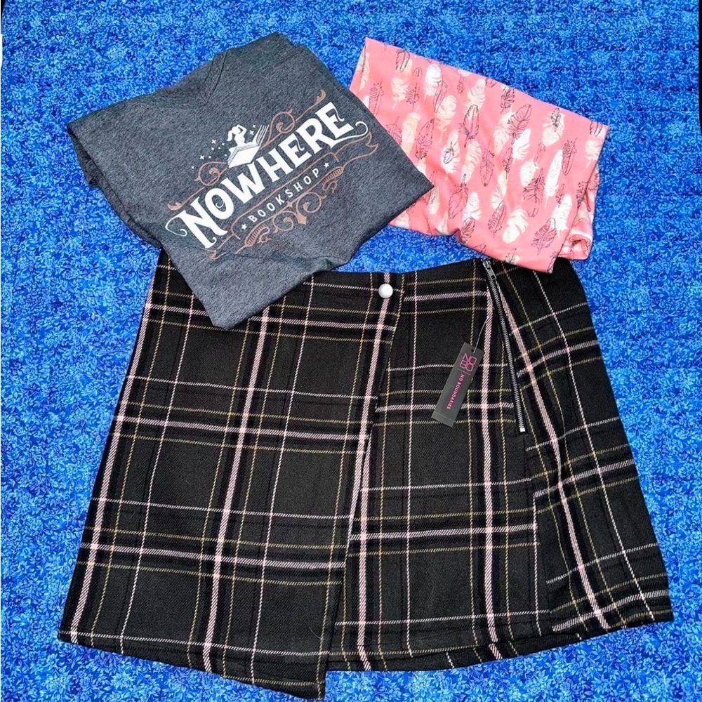 NWT NoBo plaid flannel wrap miniskirt with 2 coordinating t-shirts size XL